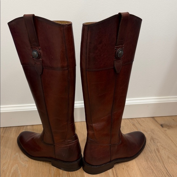 Frye Women's Heeled Boots in Rich Brown - Picture 5 of 6